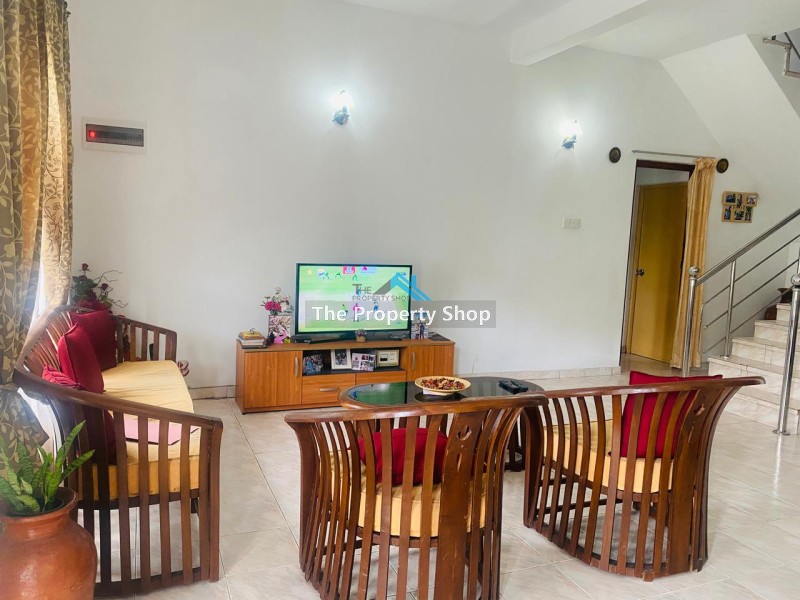 .5 perches with 02 story house for sale in Hanthana* Ideal for Residence purpose.*06 Bedrooms with 01 Attach bathroom and 02 Common bathrooms , pantry, living. Good environment.* Parking available for 02 vehicles in front space.* Water, Electricity, telephone facilities are available. * Documents in order• Excellent view environment. • This Location is situated to very close to Hanthana Main road (only 600m)• Good neighborhood.• Quiet natural surroundings.• Walking distance to Kandy hospital• Easy access to kandy• Taxi Stand, Shops, mini Supermarkets, Bank: few minutes. • Price can be Negotiable☆ : Kandy town 2 kmCall us for an appointment to visit the property.Please contact us for more Details: Hotline - 0777 507501 Genuine buyers only.NO BROKERS PLEASE..Visit our website for more properties.